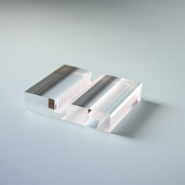 角度を選んで美しく飾る アクリルスタンドベース｜CRJ88000｜Natura